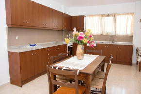 Hotels in Akoumia